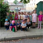Hrajeme si na zahradníky - sázíme kytičky